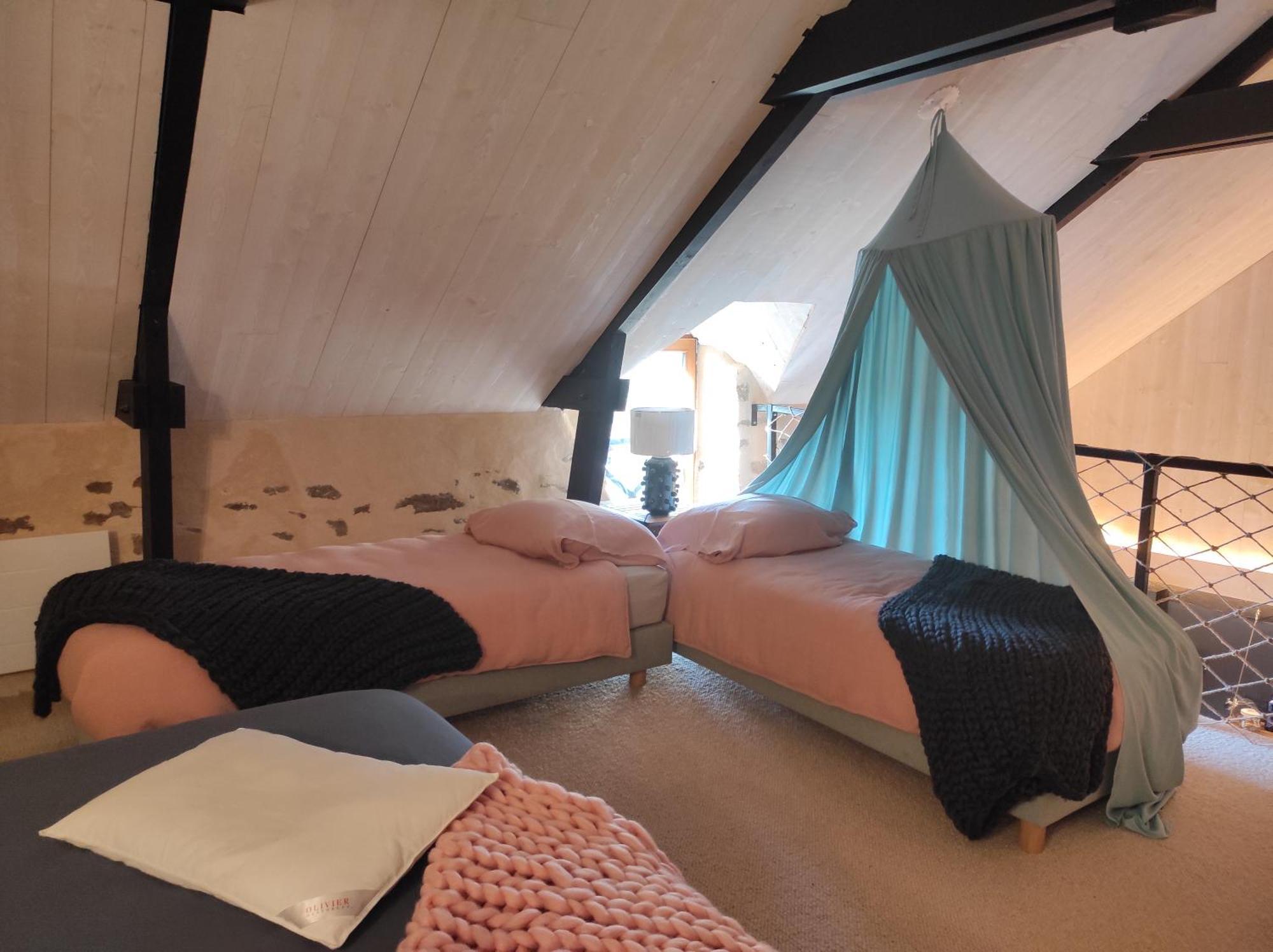 La Ville Es Riez Chambre D'Hotes Corseul Dış mekan fotoğraf